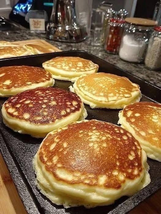 Fluffy Buttermilk Pancakes